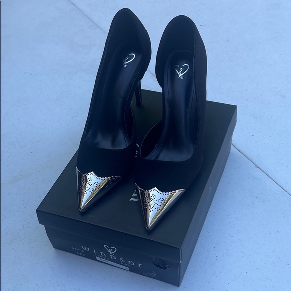 Windsor Shoes - Windsor Black Heels with Silver Tips